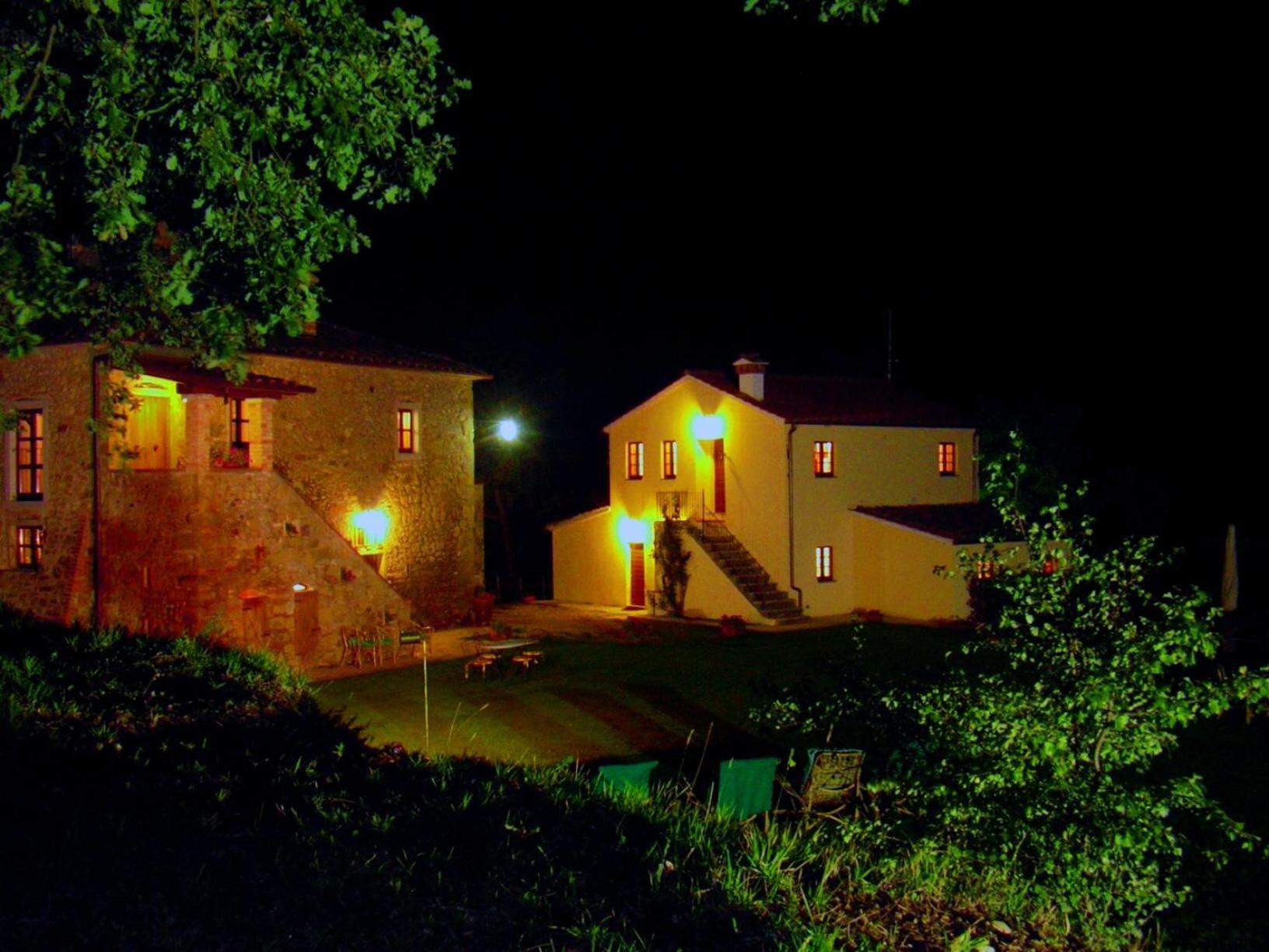 Agriturismo Il Sasso อันกิอารี ภายนอก รูปภาพ