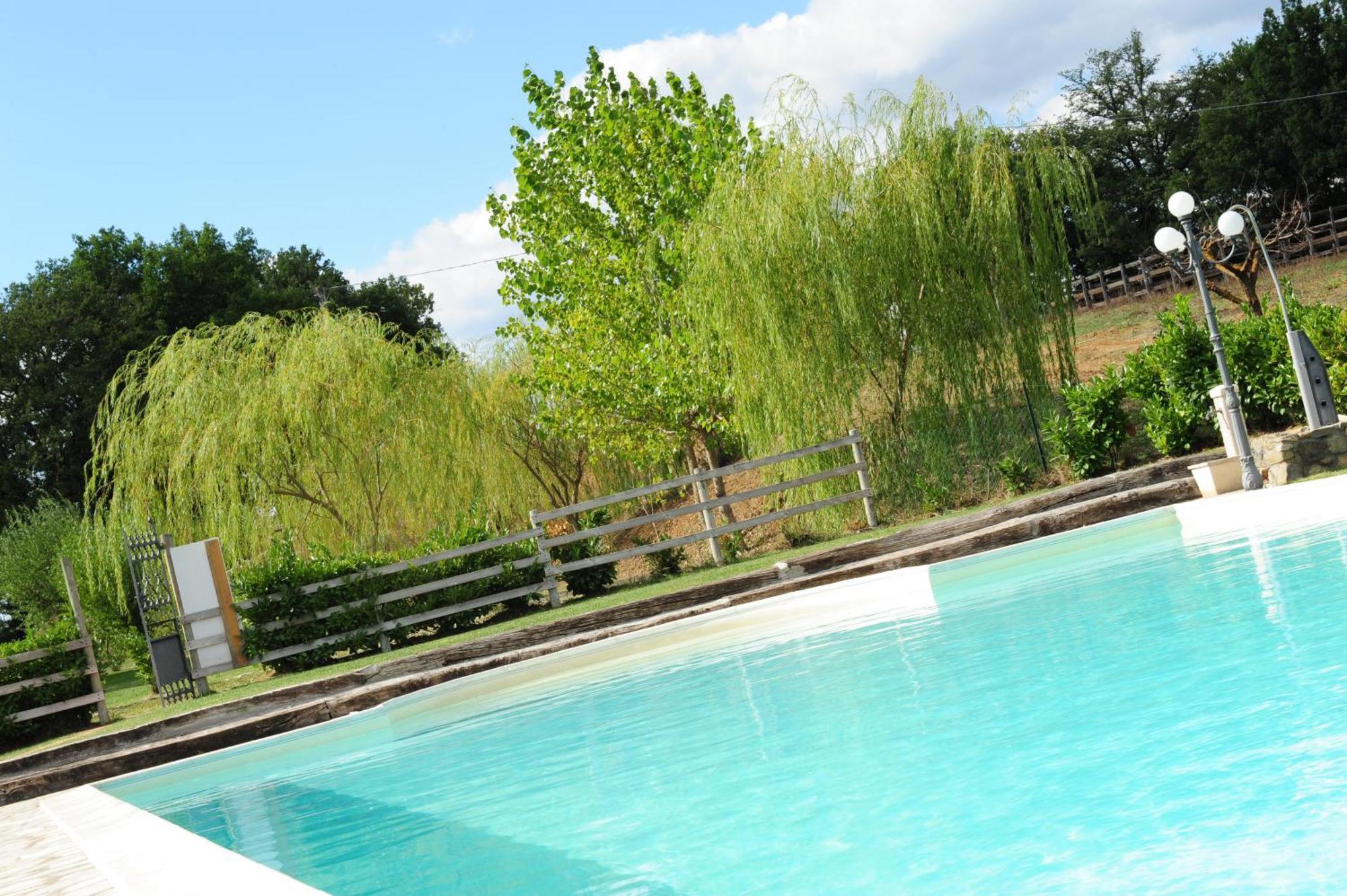 Agriturismo Il Sasso อันกิอารี ภายนอก รูปภาพ