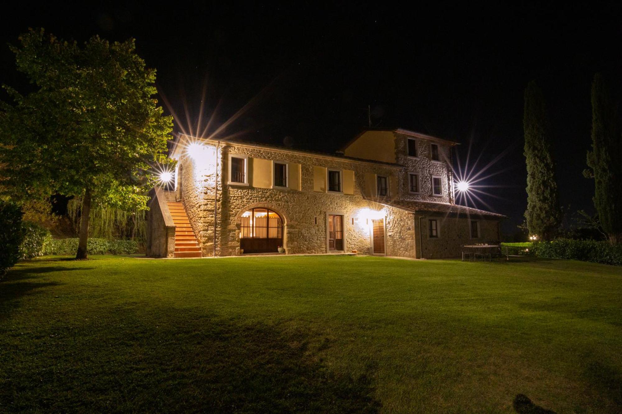 Agriturismo Il Sasso อันกิอารี ภายนอก รูปภาพ