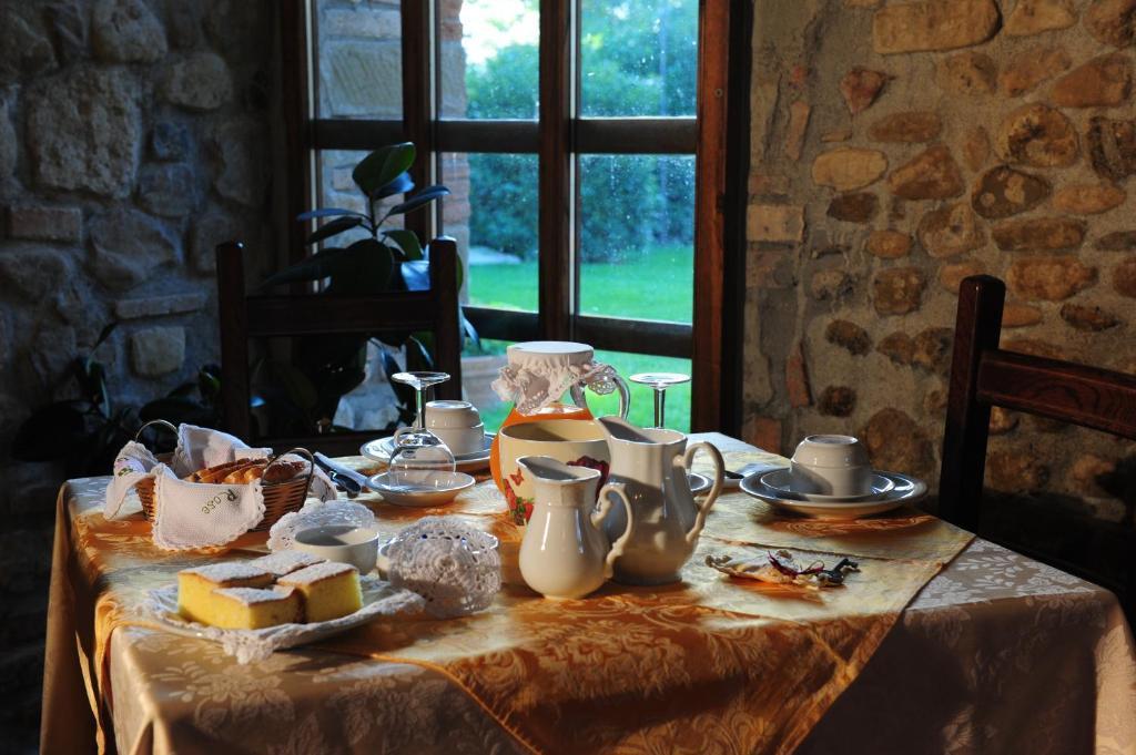 Agriturismo Il Sasso อันกิอารี ห้อง รูปภาพ